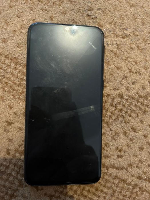 Продам сотвый телефон