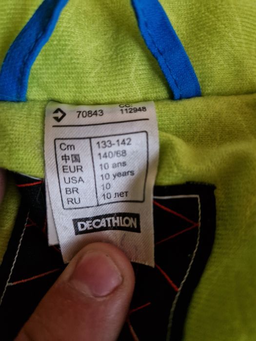 Vand geaca Wedze marime 142 sau 10 ani