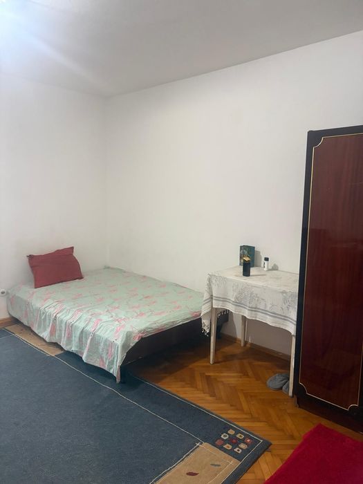 Vând garsonierà Pitești