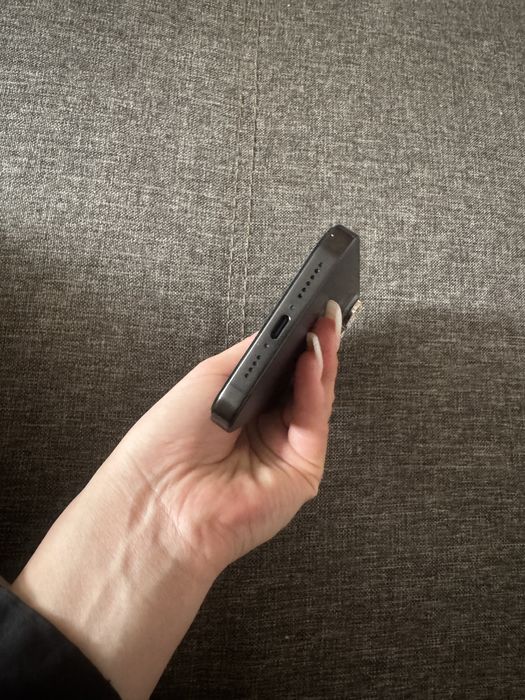 Продам Iphone 15 pro max