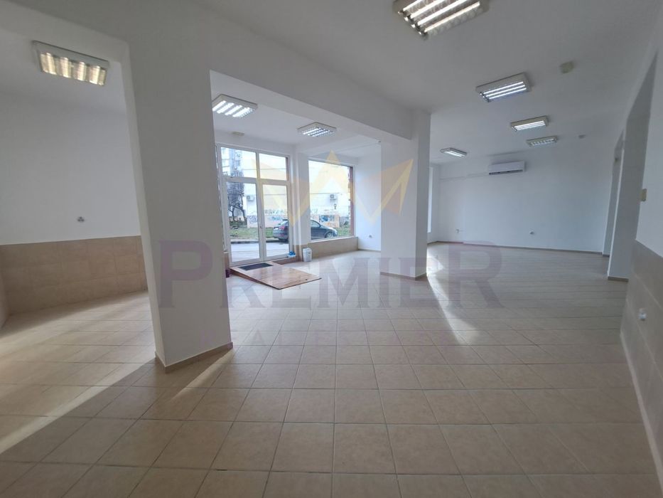 Дава се под наем Магазин в Варна, Владислав Варненчик - 120 кв.м за 1196.97 € - Снимка #1