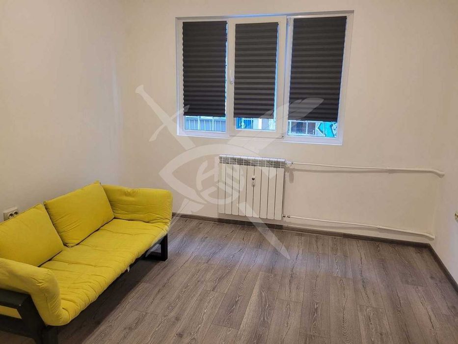 Дава се под наем Тристаен апартамент в София, Център - 62 кв.м за 822.63 € - Снимка #1