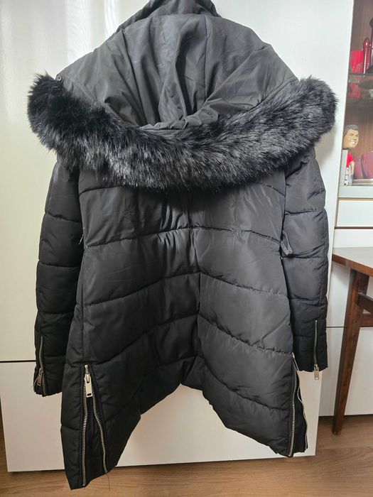 Geaca dama de iarna, marime XXL, culoare negru, cu căptușeală.