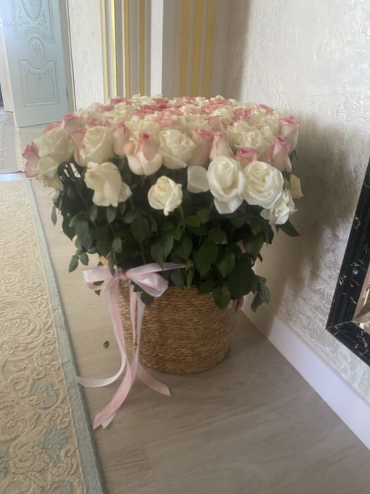 Гүл корзинадагы свежий