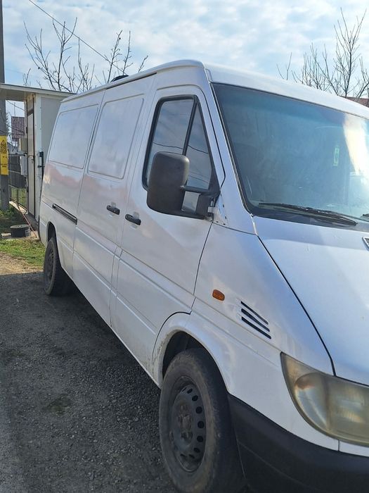 Vând Mercedes sprinter model 313