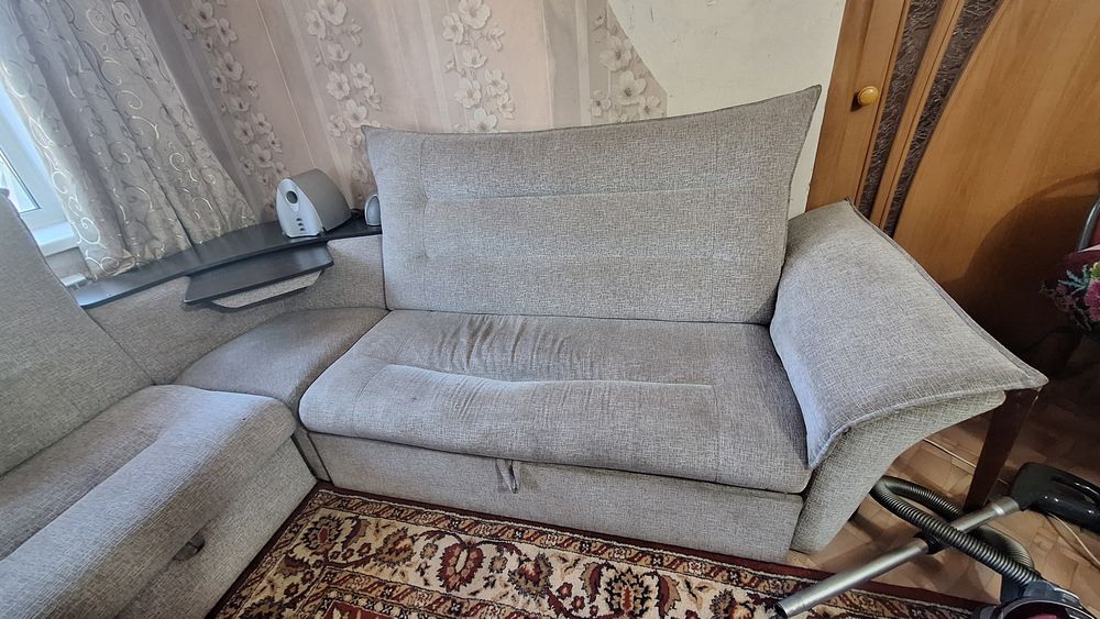 Продаётся  диван