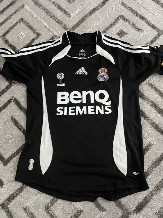 Продам футбольную форму