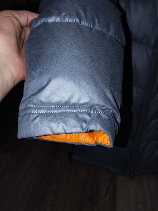 Продам куртку  зимнюю