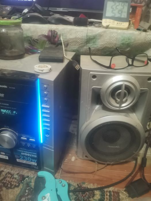 Продаётся музыкальный центр