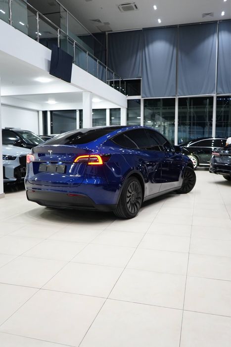 Tesla Model Y Dual Motor