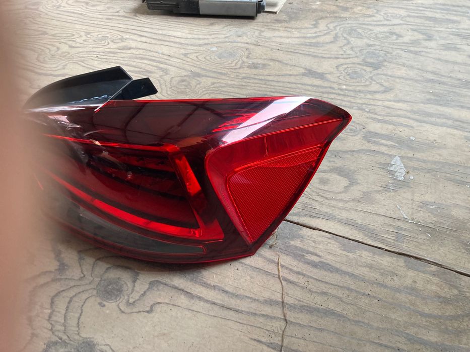 Ляв стоп за Seat Ibiza. 17-21. 6F. 6Ф. 
6F0945208J.