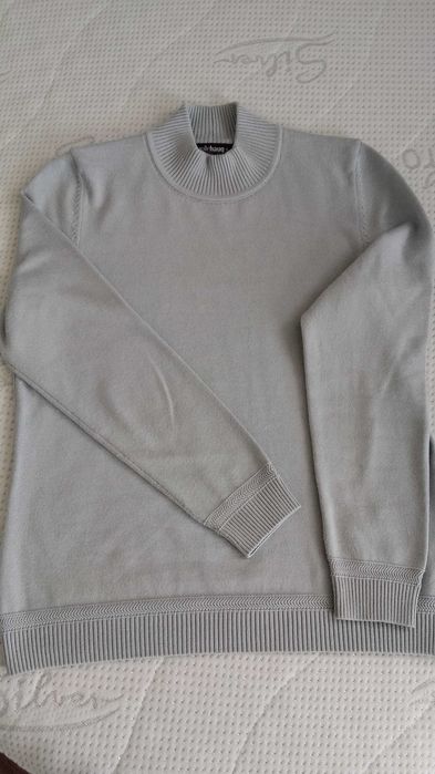 Дамски блузи 2 бр.