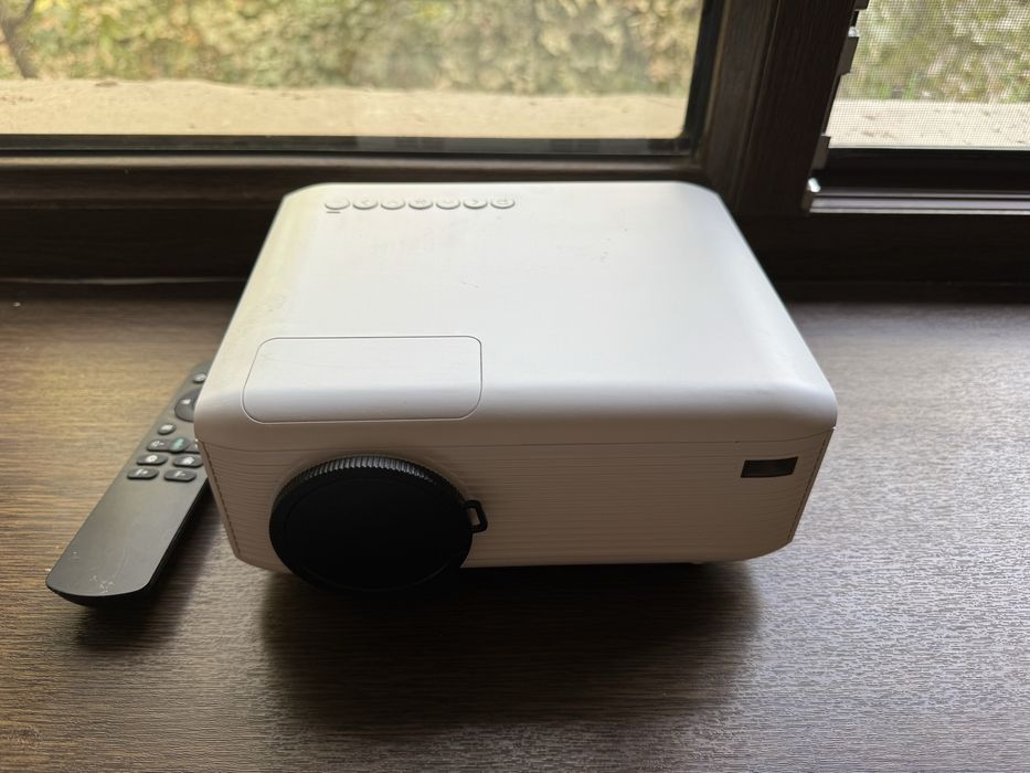 Смарт Android проектор