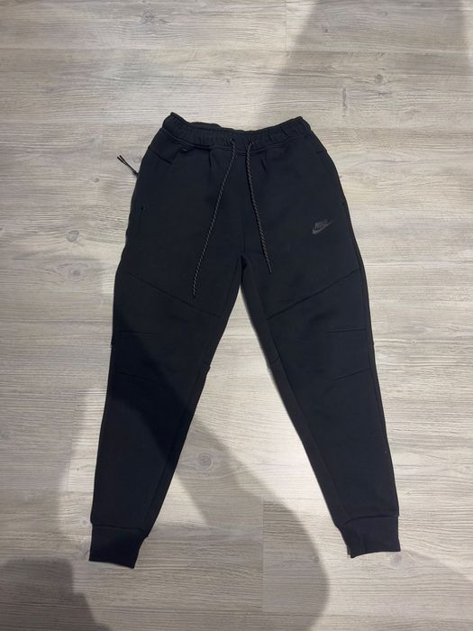 Nike tech 2 seturi