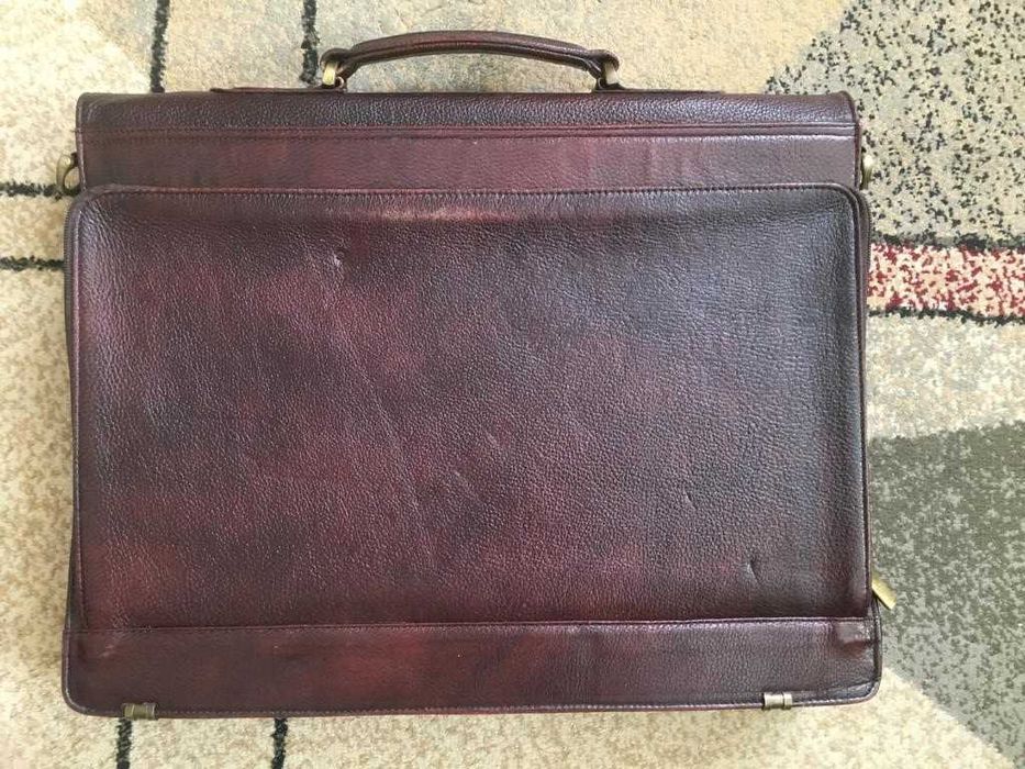 Портфель для деловых мужчин
