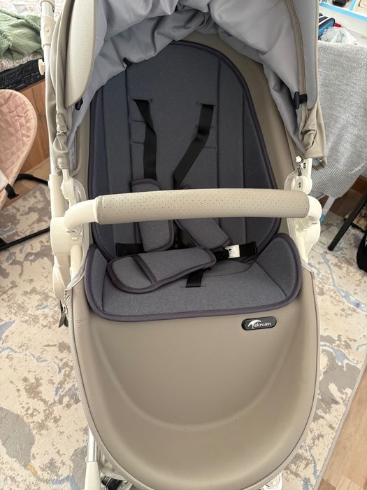 Продам Новую коляску