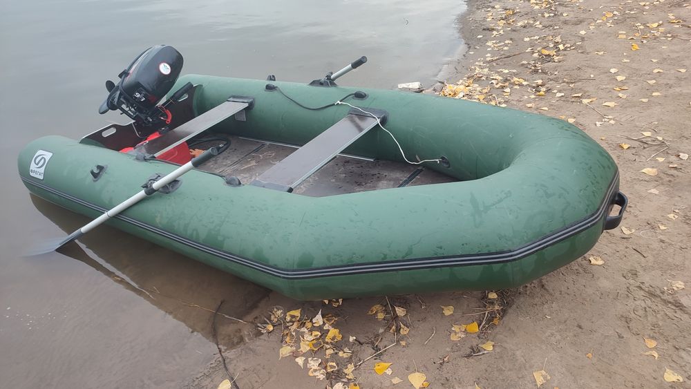 Продам лодку фрегат 320