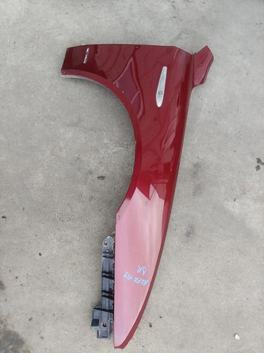 aripa dreapta fata alfa romeo 159