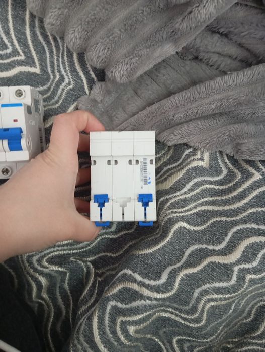 Продам 4 новых автомата