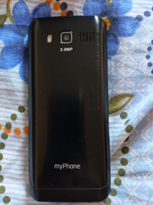 Telefon pentru seniori cu taste aproape nou 150   l