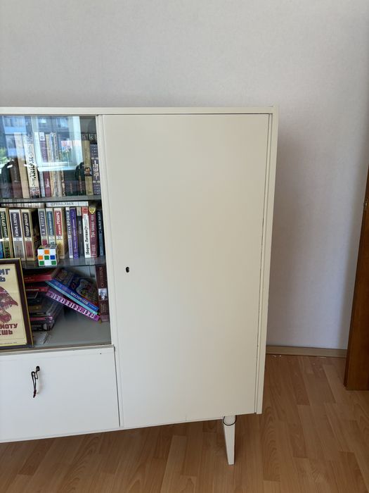 Шкаф, стеллаж, деревянный