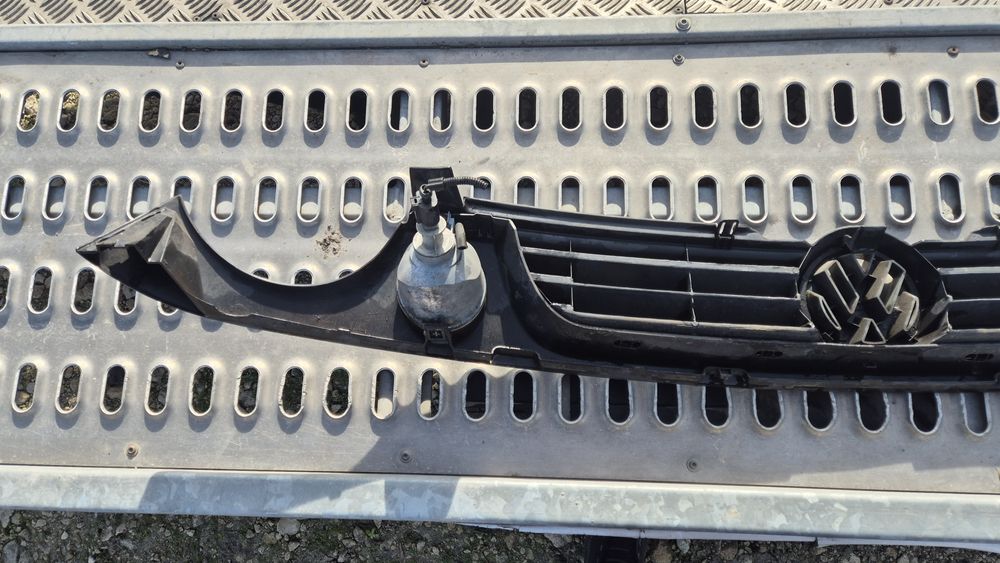 Оригинална Решетка за VW Поло 99- 2005г