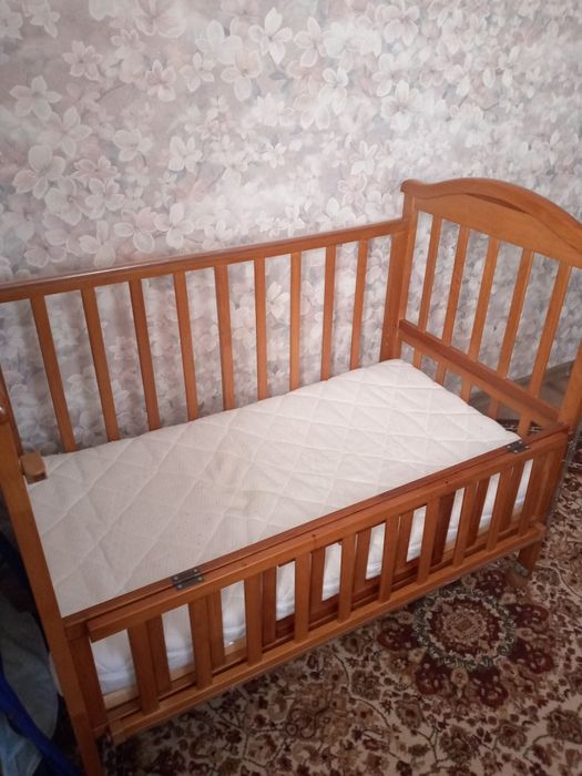 Кроватка детская