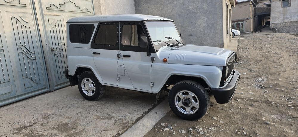 Uaz hunter zmz mator 409
