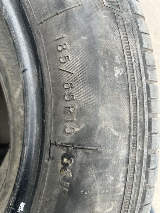 Продаю шины на Р15 комплект