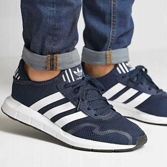 Оригинални мъжки обувки ADIDAS SWIFT RUN X размер  EU45.5