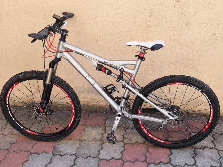 Bicicleta Drössiger full suspension