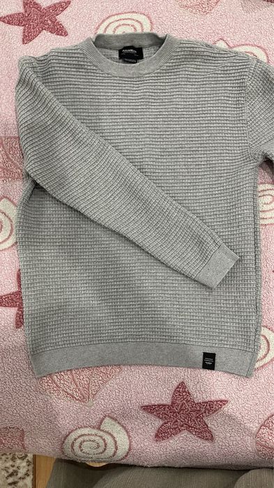 Мужская кофта классная. Бренд PULL & BEAR