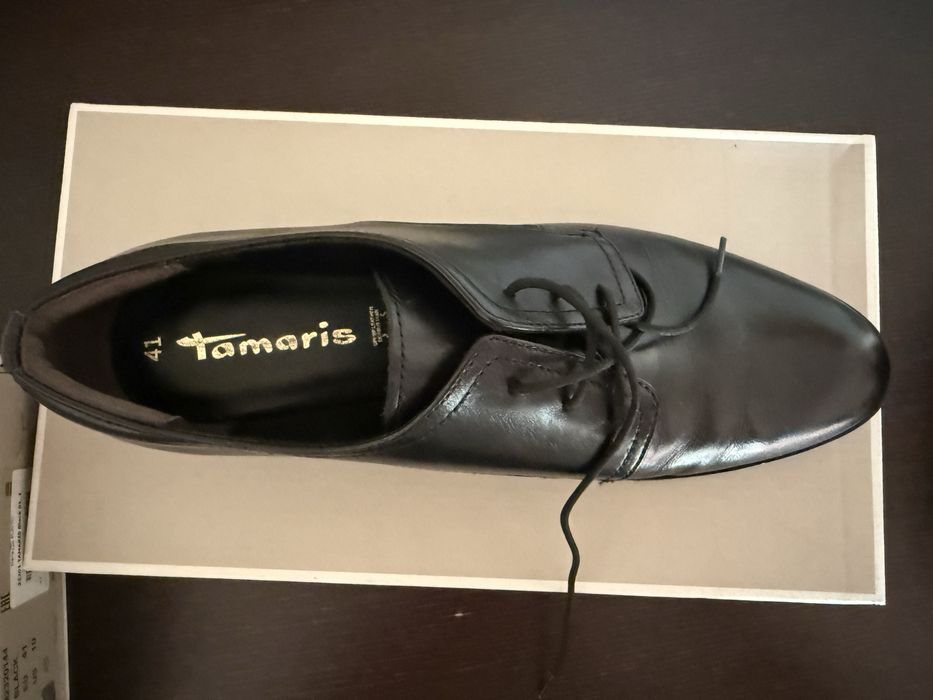 Черни мъжки обувки 41 номер Tamaris