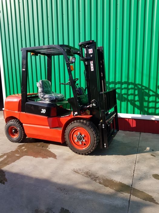 Motostivuitor/stivuitor diesel NOU 2,5T cu GARANTIE - DIN STOC