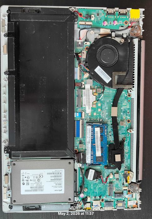 Lenovo Ideapad U430 Touch i5 8GB DDR3 SSD 256GB licenta Windows 10 ecran FHD touch