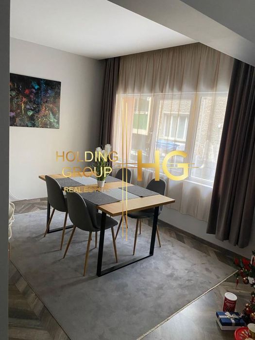 Продава се Четиристаен апартамент в Варна, Център - 125 кв.м за 2320 €/кв.м - Снимка #12