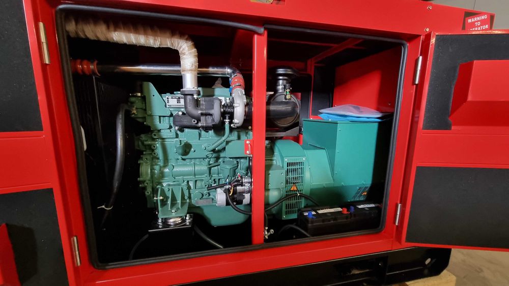 55 КVA / 44 KW  Шумозаглушени  ТРИФАЗНИ  Генератори с Дизелов Двигател