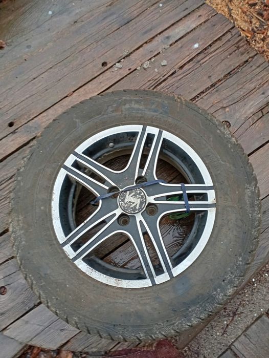 Продам зимнюю резину на дисках