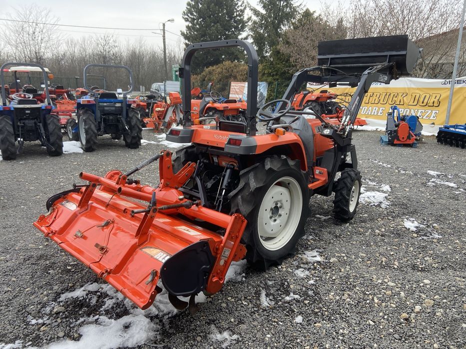 Tractor japonez kubota KT24, 4x4, 24cp, incarcator frontal ori