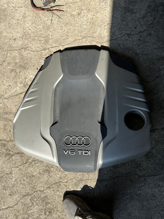 Кора за двигател за Audi A8 D4 3.0tdi оригинална v6