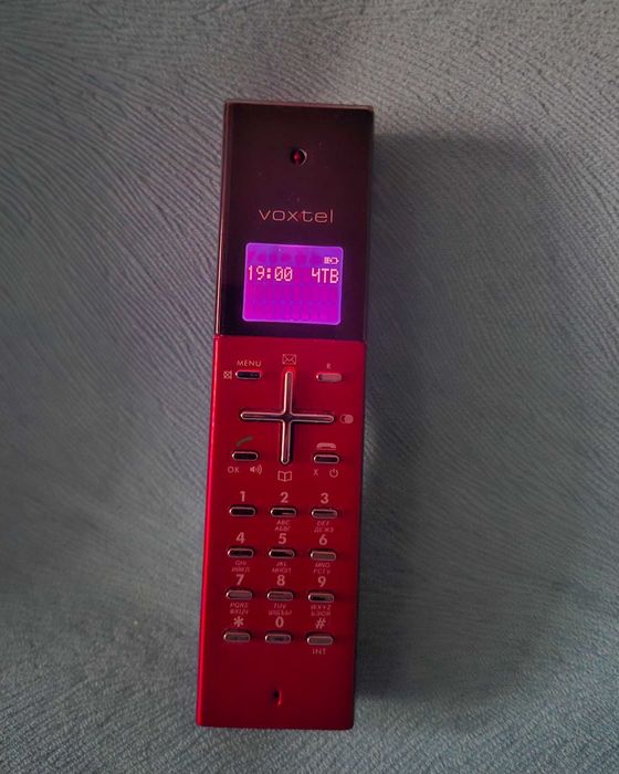 Продам домашний телефон Voxtel