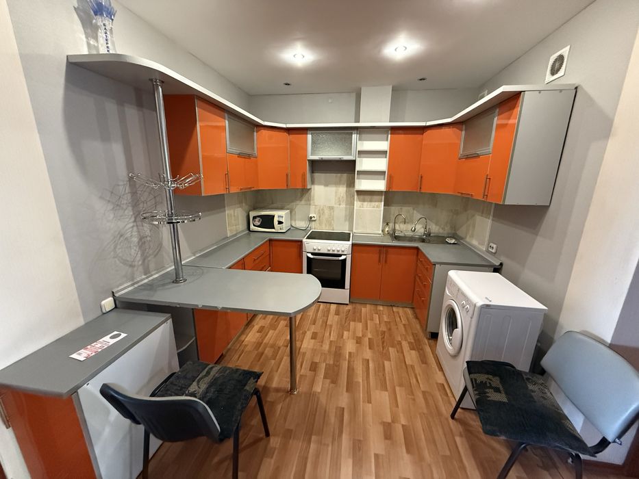 Продаю кухонный гарнитур