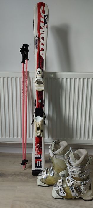 Schi,clăpari bete de schi copii și adulti