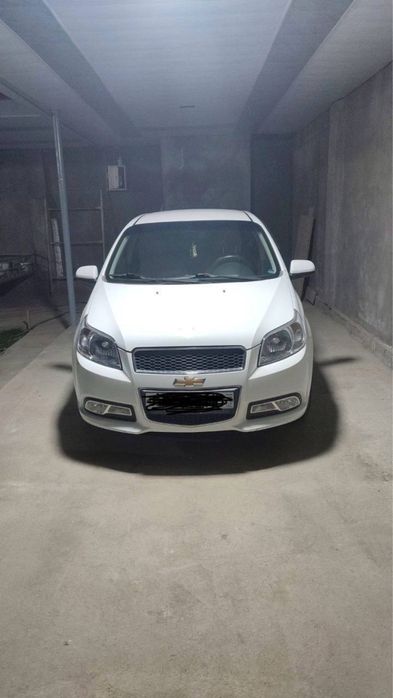 Нексия 3 сотилади