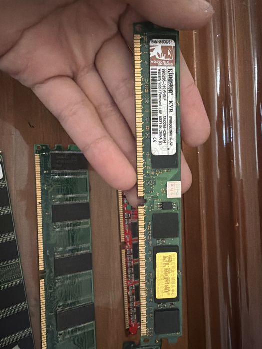 Продаю старые плашки и процессора