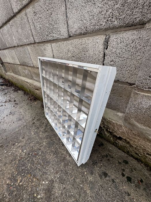 Офис осветителни тела