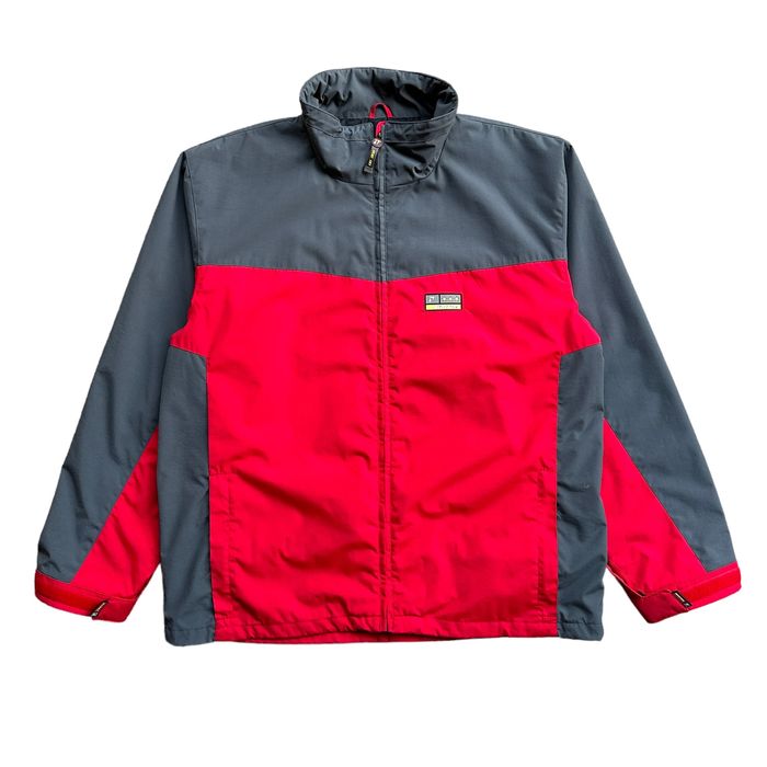 Яке Burton Tactic