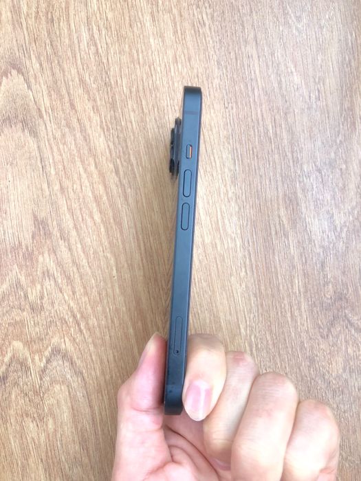 iPhone 14 , ремонту не подлежал