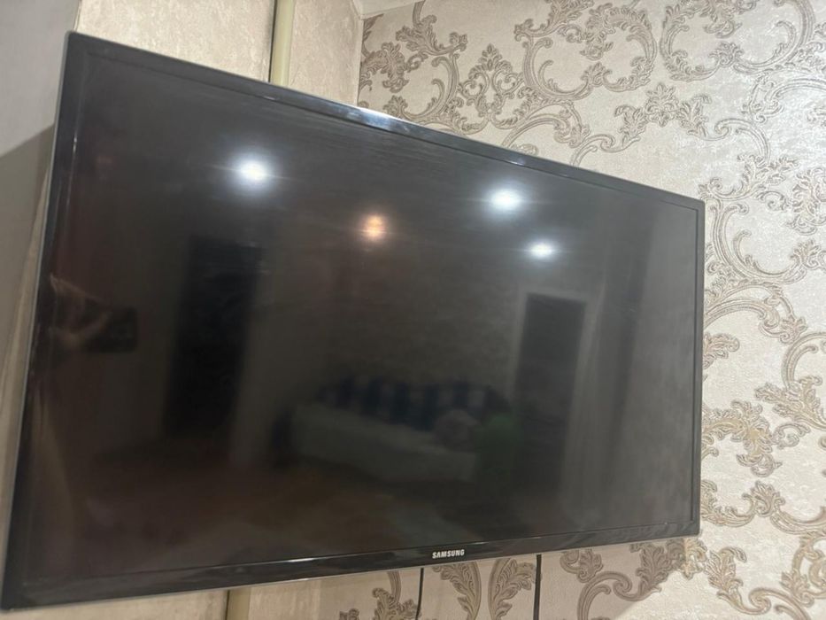 Продам телевизор Самсунг