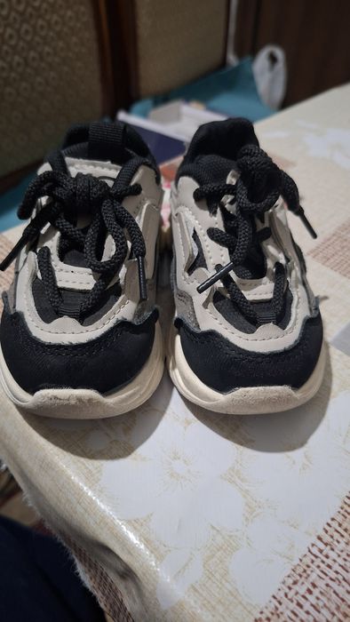 Детские кроссовки на мальчика